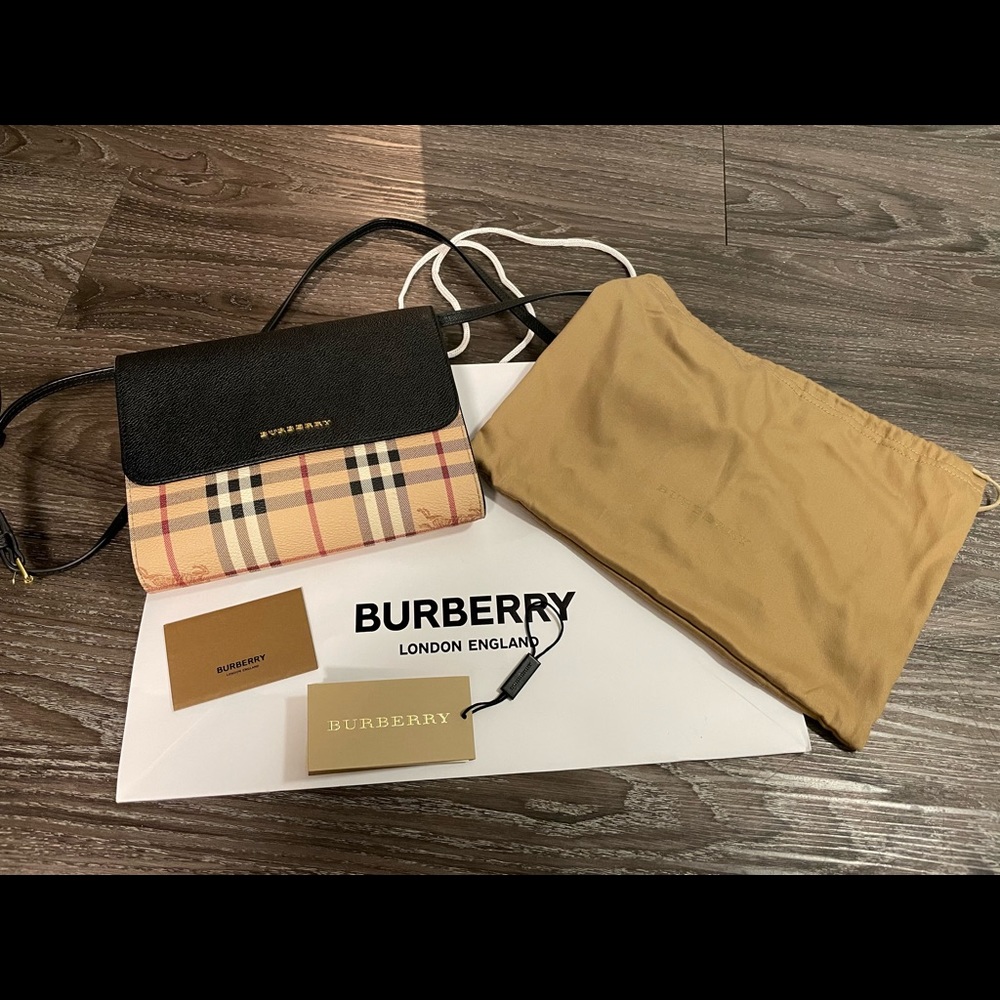 Burberry crossbody